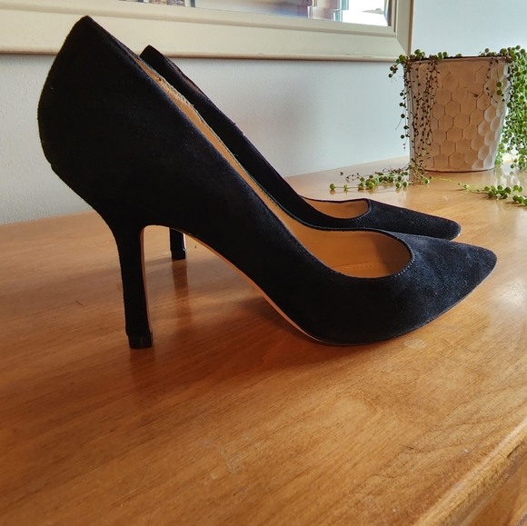 shoes - Picture 5 of 7